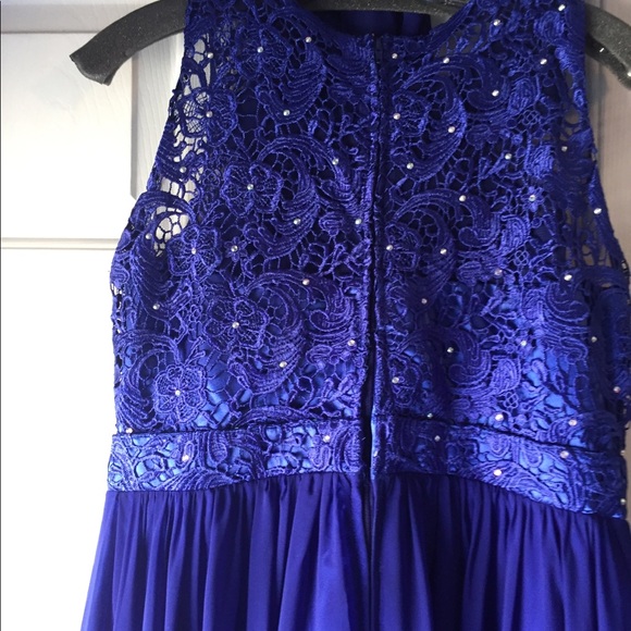 Mother of the bride/ groom gown. Worn 1 time. - Picture 4 of 5